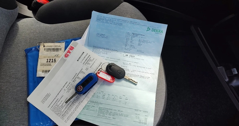 Fiat Panda cena 29900 przebieg: 94000, rok produkcji 2016 z Ostrzeszów małe 497